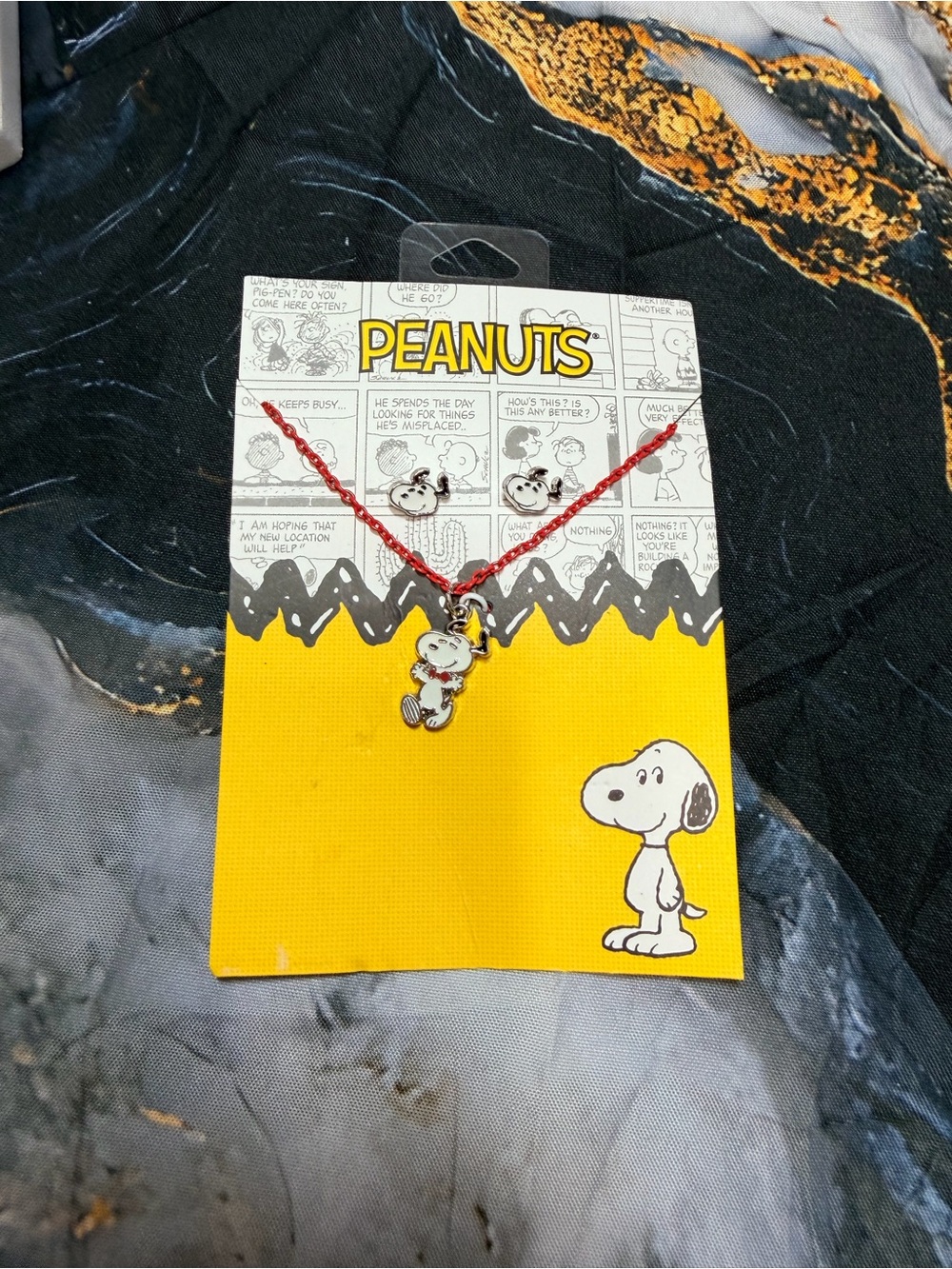 2024 Peanuts necklace and Earring set NWT!